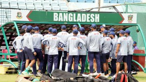 অলিম্পিকে করোনা আক্রান্ত বাড়ছে