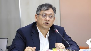 এর ভেতরে কী হচ্ছে না হচ্ছে, তা সবাই জানে