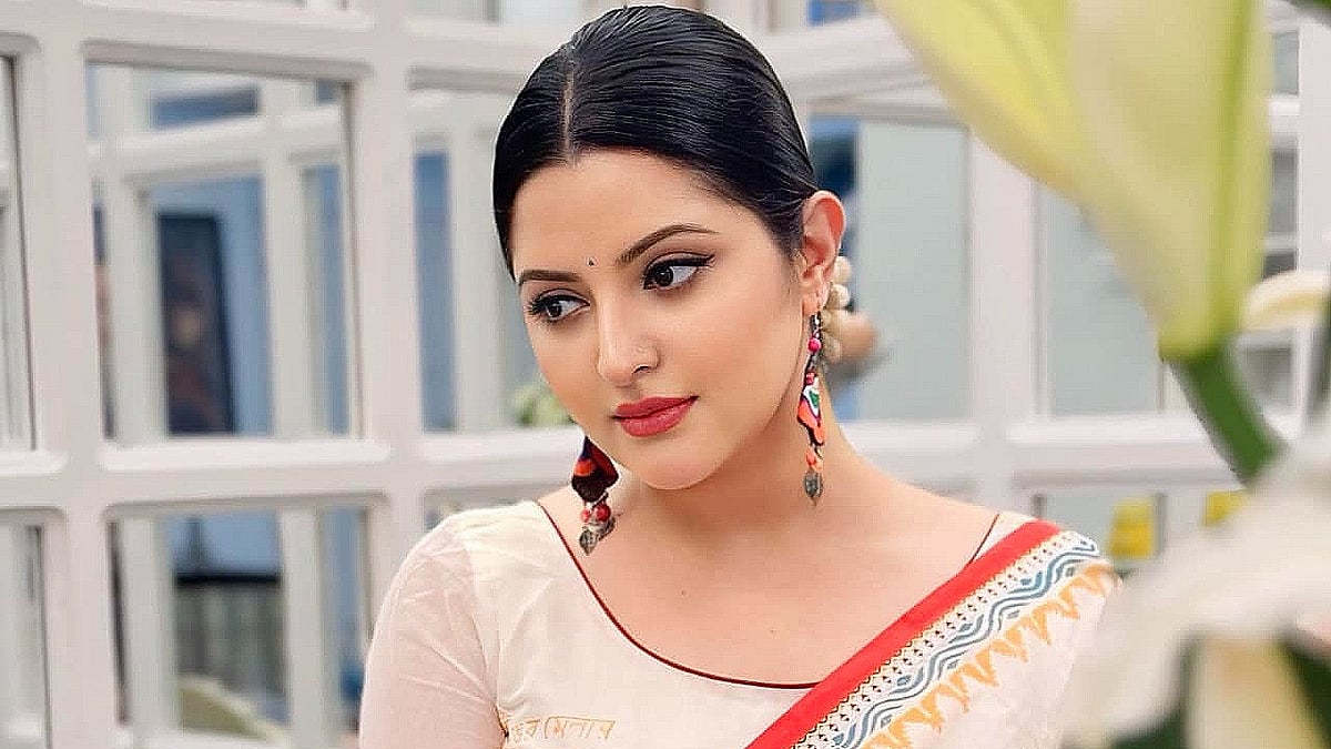 ‘সেপারেশন’ দিয়ে ওয়েব ফিল্মে পরীমণি