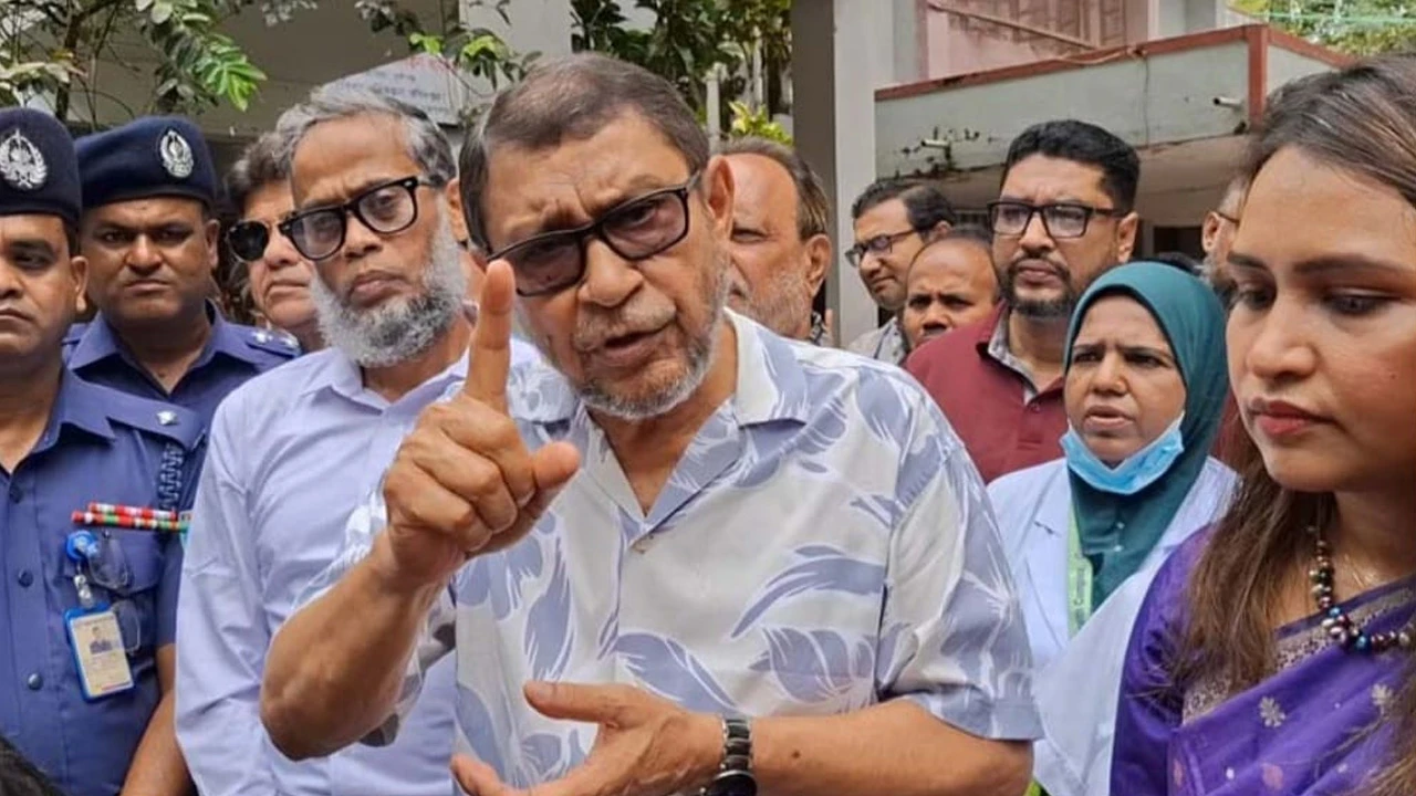 সরকারি হাসপাতালের সামনে কোনো ক্লিনিকের অনুমোদন হবে না: স্বাস্থ্যমন্ত্রী