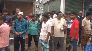 ভেজাল সার বিক্রির দায়ে ব্যবসায়ীকে লাখ টাকা জরিমানা