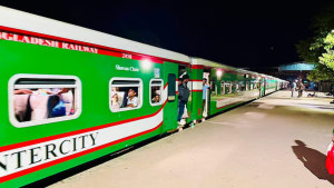 ঢাকা-কক্সবাজার রুটে যুক্ত হচ্ছে আরেকটি ট্রেন