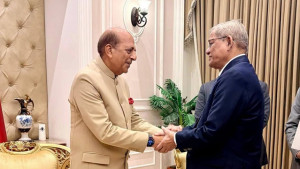 রাষ্ট্রপতি'র সঙ্গে ভারতীয় হাইকমিশনারের সাক্ষাৎ