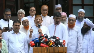 সংকট মোকাবিলায় সরকার অদক্ষতার পরিচয় দিয়েছে: আযাদ