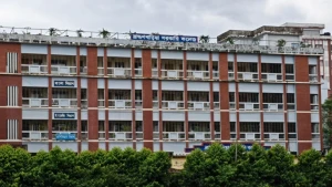 ব্রাহ্মণবাড়িয়া সরকারি কলেজে নবীনবরণ কনসার্ট বন্ধের দাবি কওমি শিক্ষার্থীদের