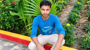 ‘সংসারে উদাসীন’ স্বামীকে কুপিয়ে হত্যার অভিযোগ