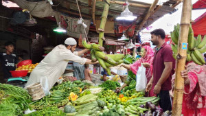 কেন অস্থির সবজির বাজার?